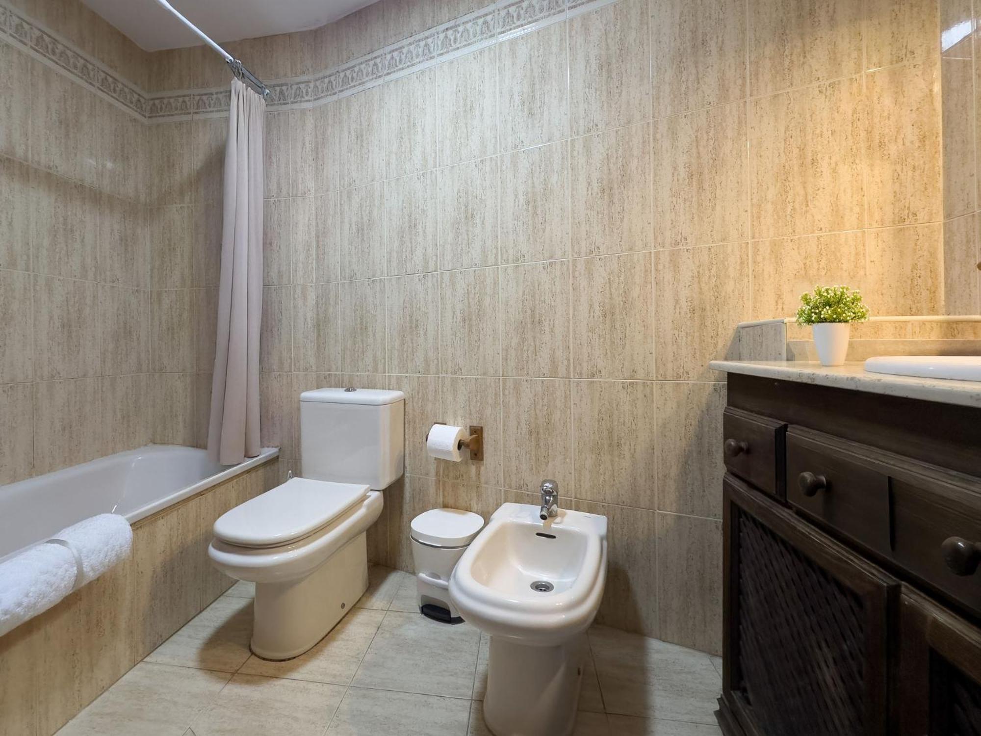 Apartamento Aguamarina 5C Primera Linea De Playa Estepona Dış mekan fotoğraf