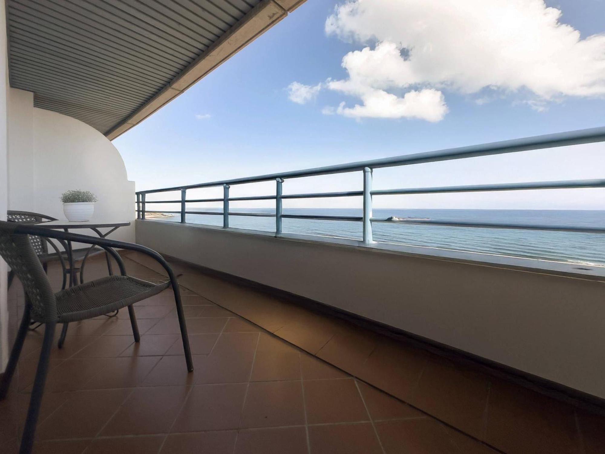 Apartamento Aguamarina 5C Primera Linea De Playa Estepona Dış mekan fotoğraf