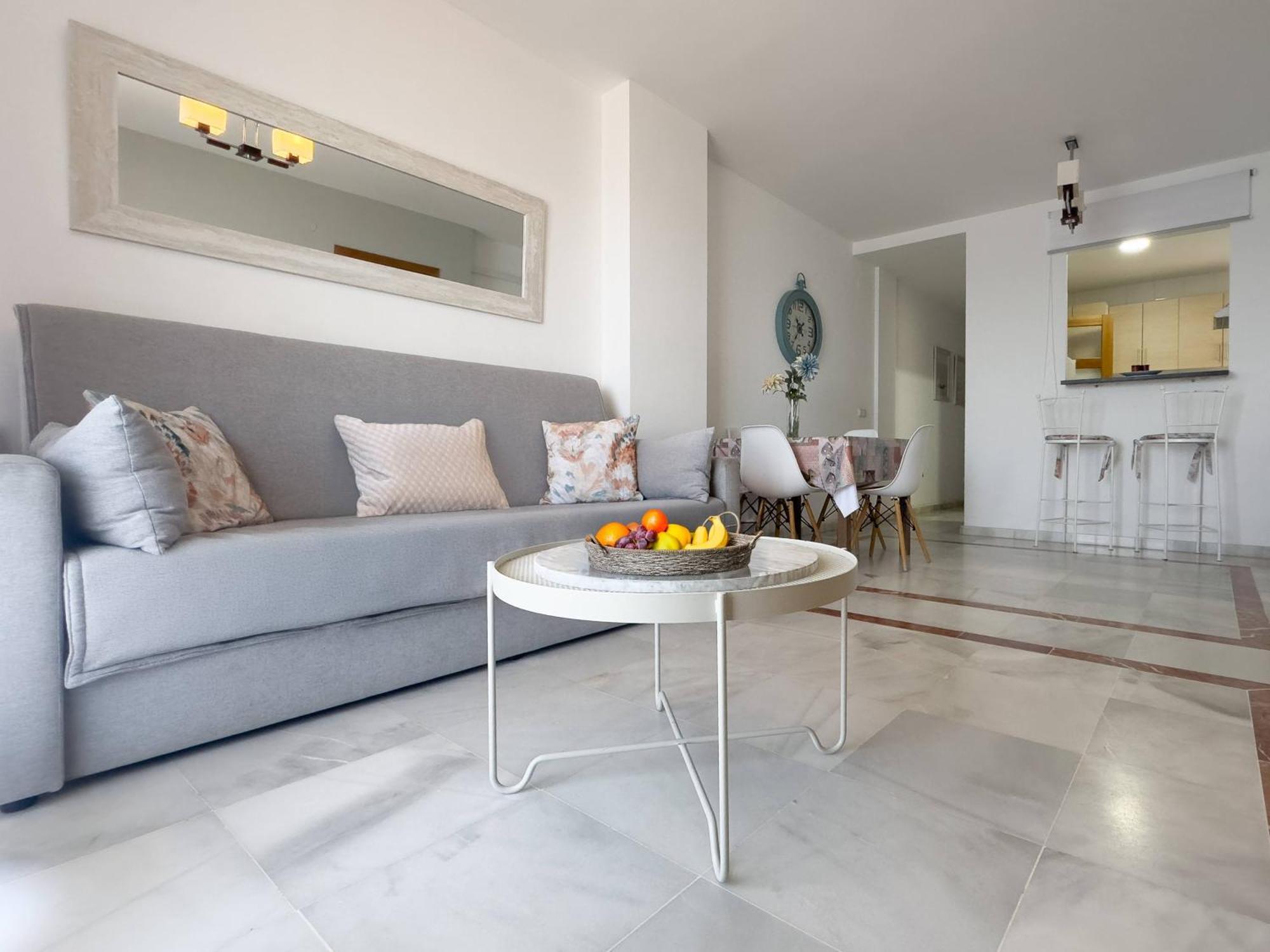 Apartamento Aguamarina 5C Primera Linea De Playa Estepona Dış mekan fotoğraf